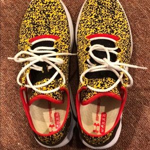 Under Armour Speedfoam size 9.5